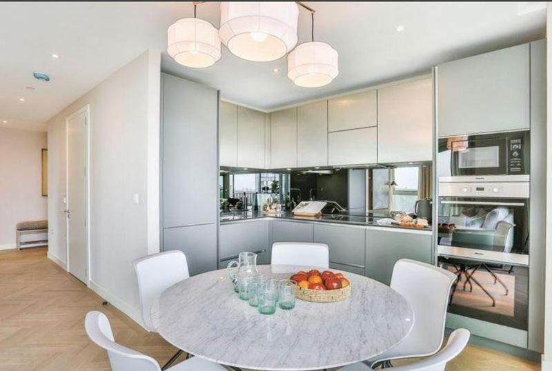 Bridge - Luxury Brand New Londen