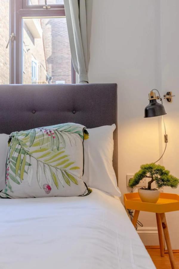 Vakantiehuis Bright 2 Bedroom House In Kennington