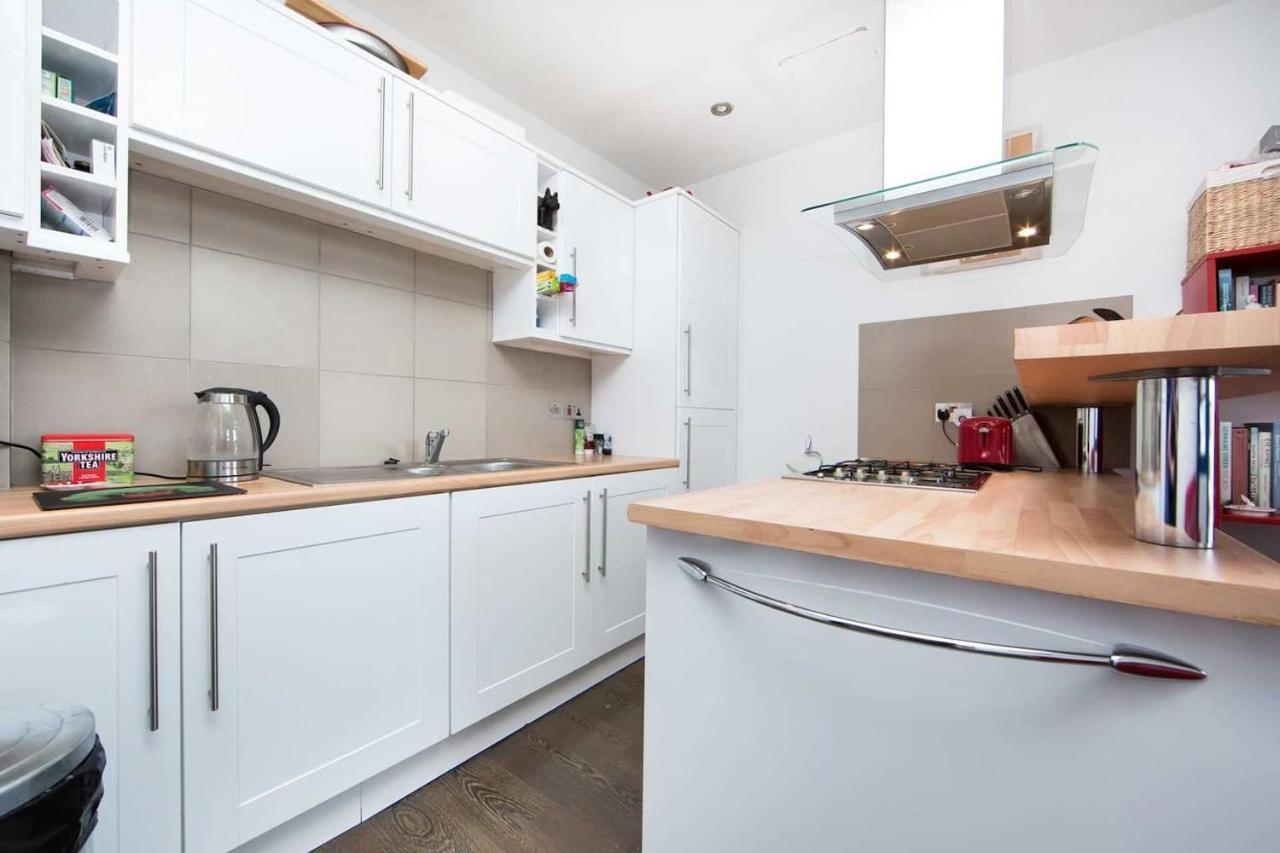 1 Bedroom With Private Roof Terrace Londres