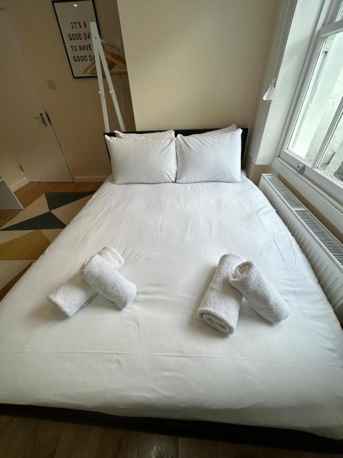 Flat 1, 128a Belsize Road Nw6 4bg Apartment London