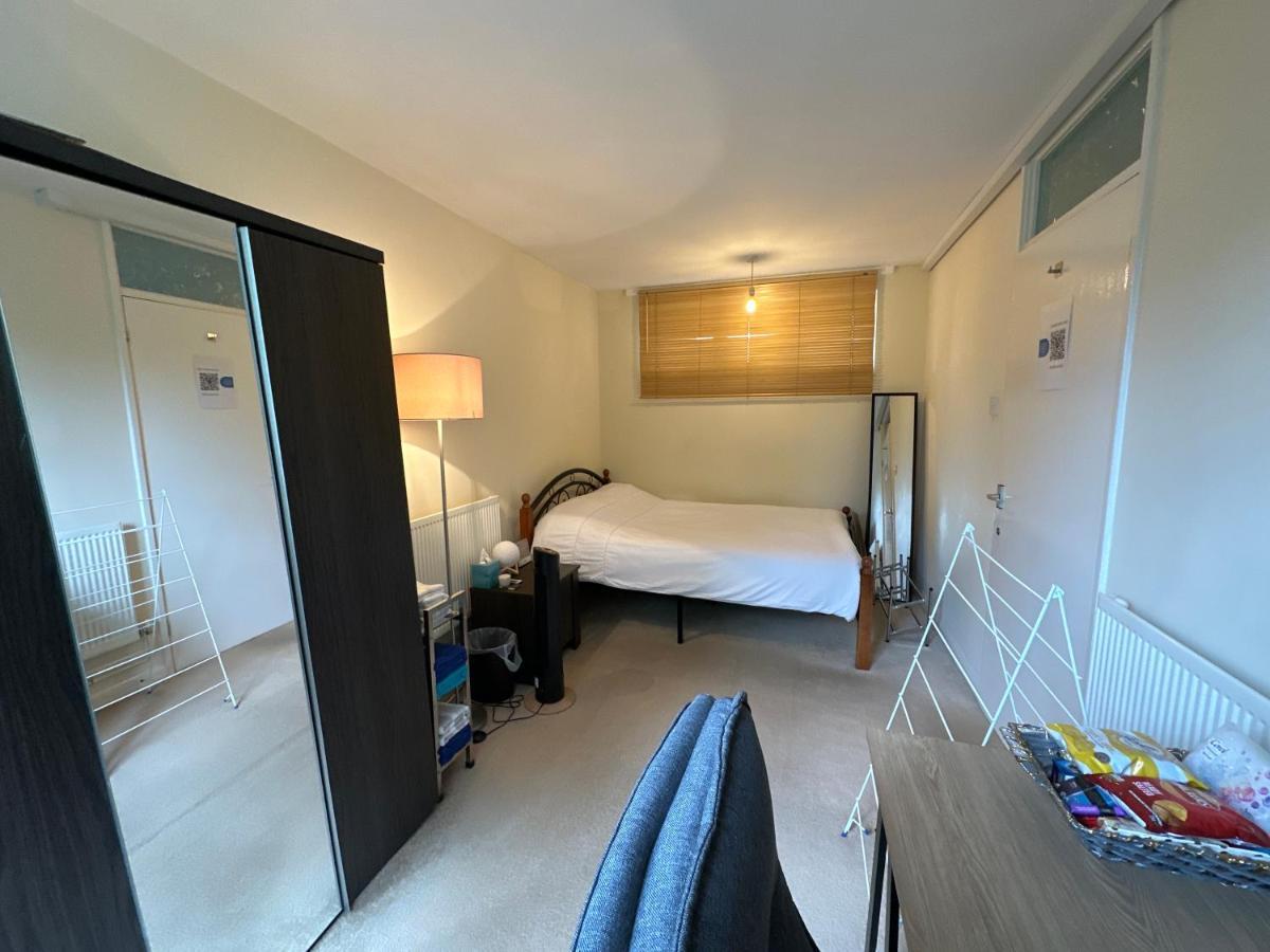 Homestay Cozy In Shared Near Canary Wharf London