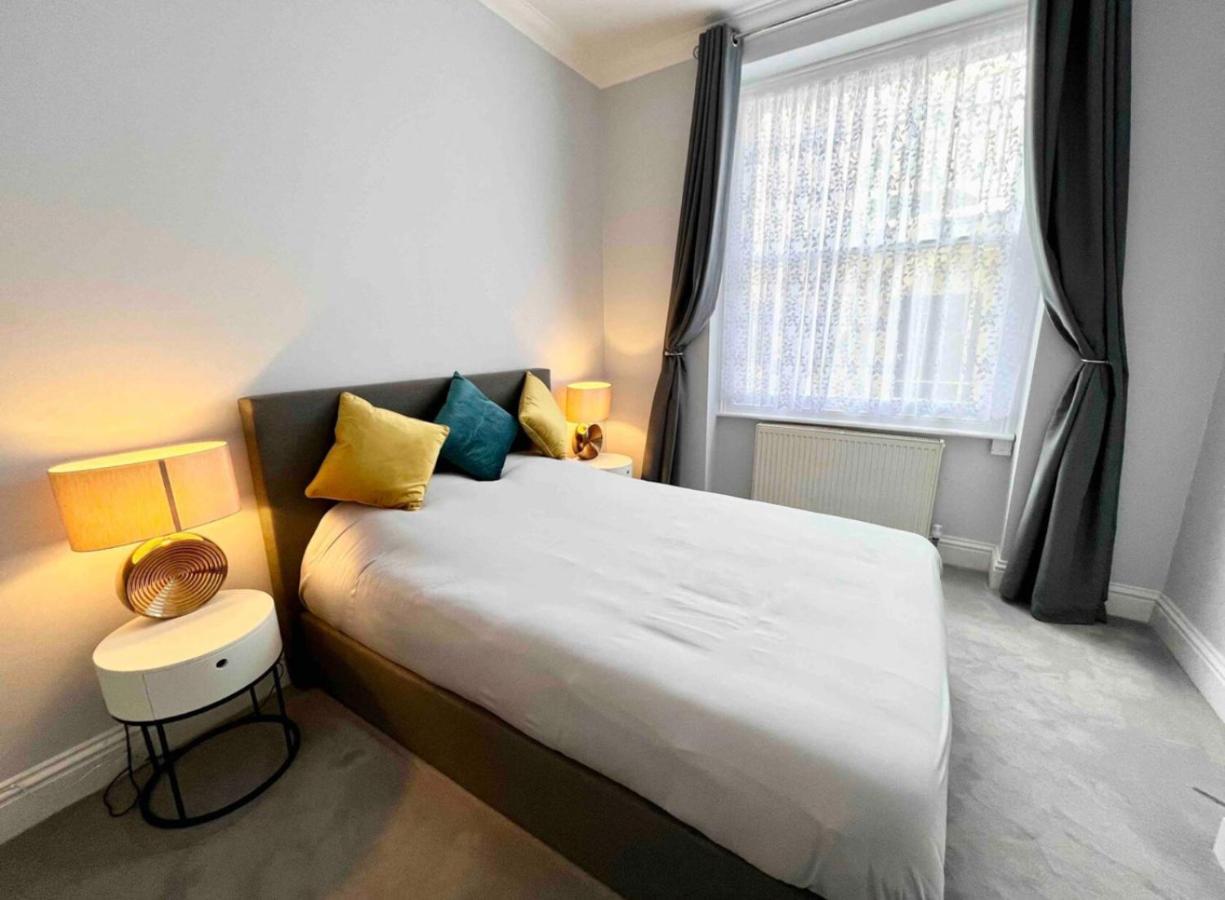Spacious 2 Bed In The Heart Of Kensington