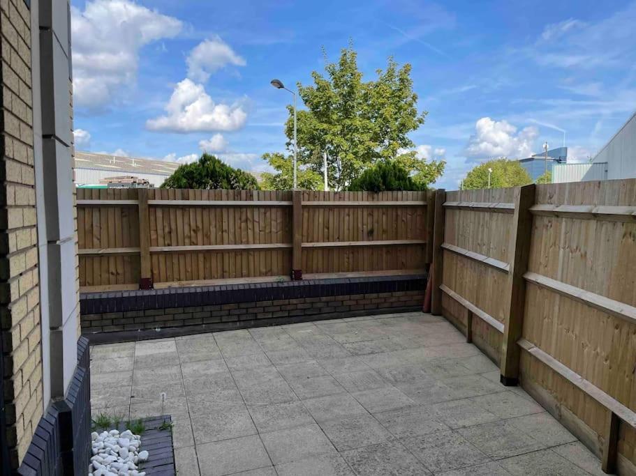 Apartment Entire In Brentford, West London. London
