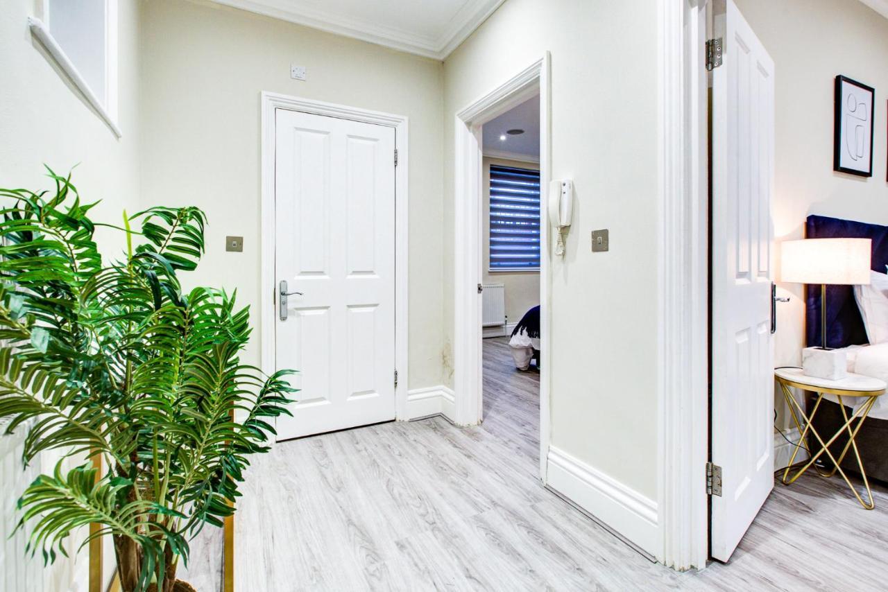 Hybrid Resi - Battersea Near Power Station Apartment *