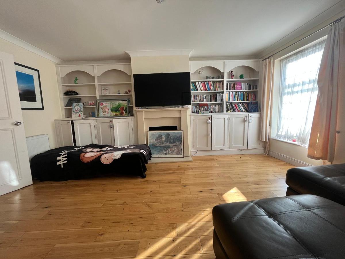 Close To Wimbledon Tennis London