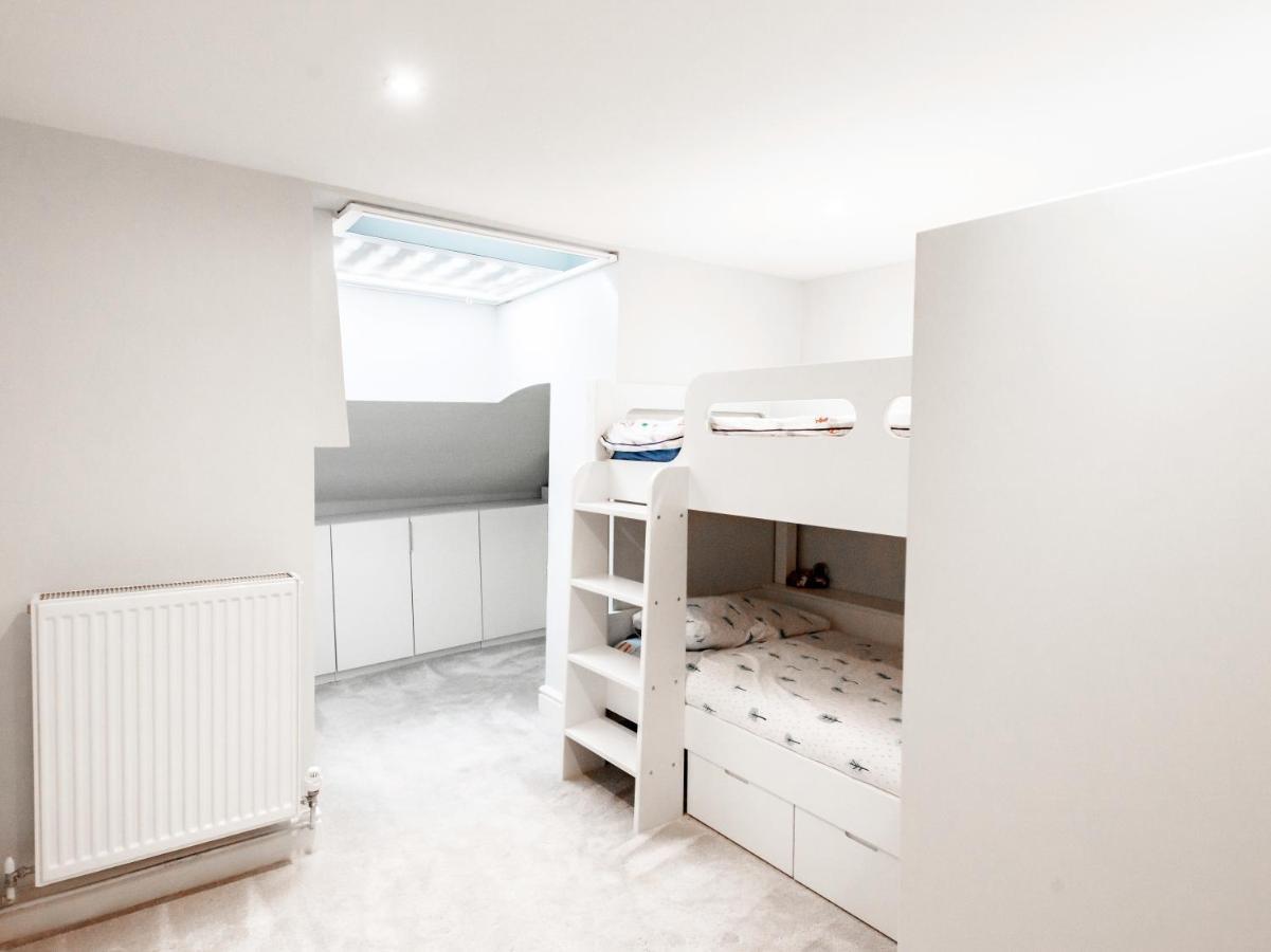 Сasa de vacaciones 4 Bed Modern House Next To Hyde Park Londres