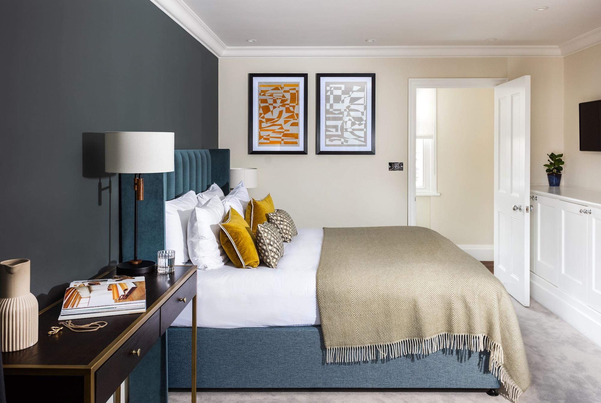 Native Mayfair Apartment