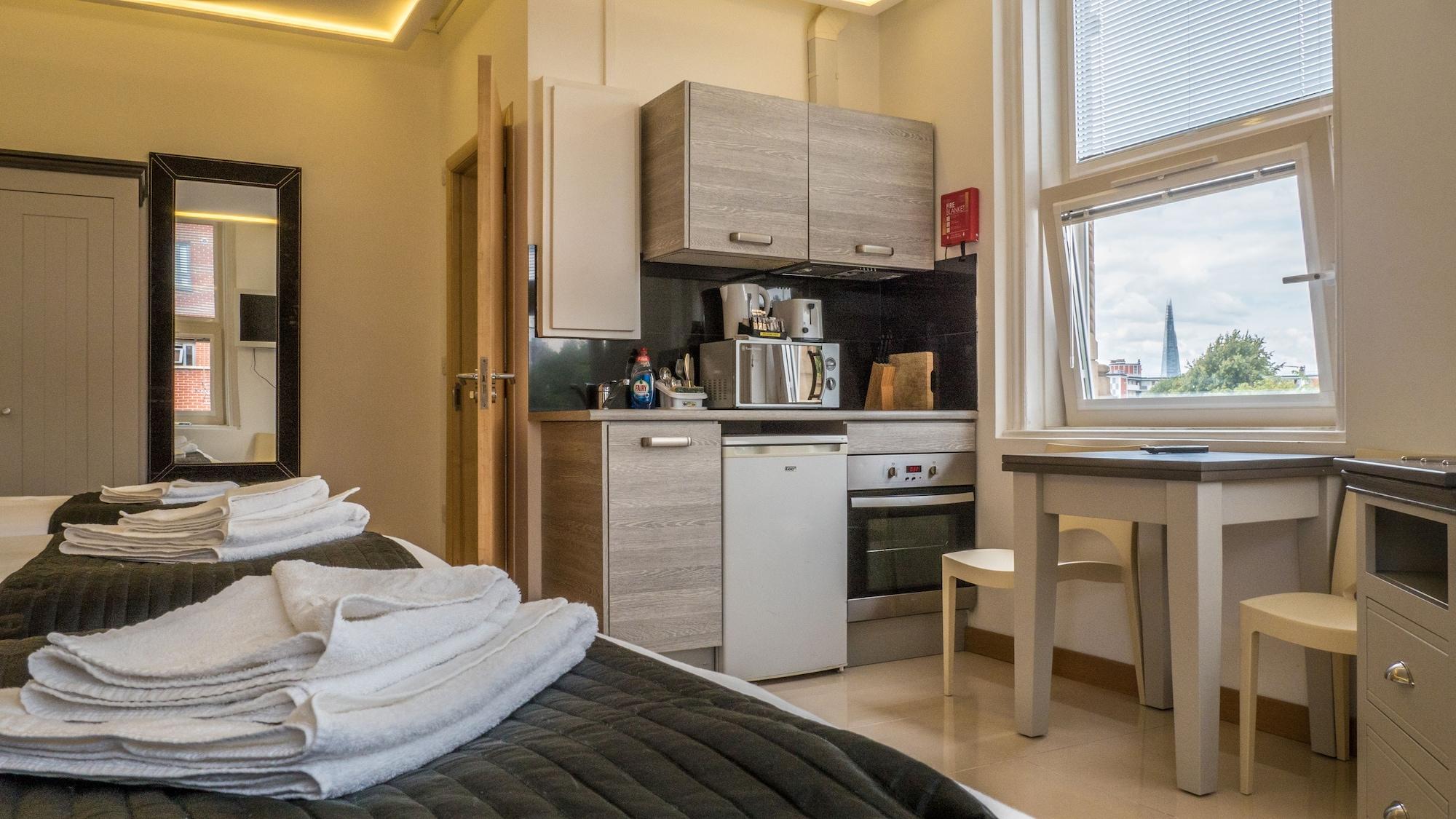 London Stay Apartamentos 3*