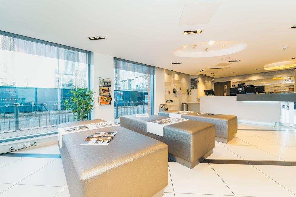 Point A Canary Wharf 3* London