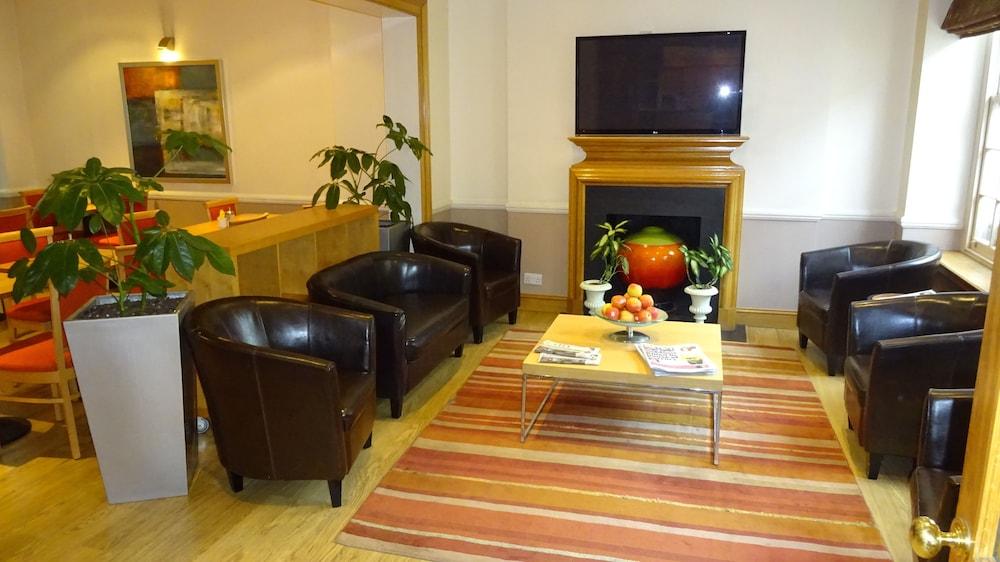 Americana Hotel London