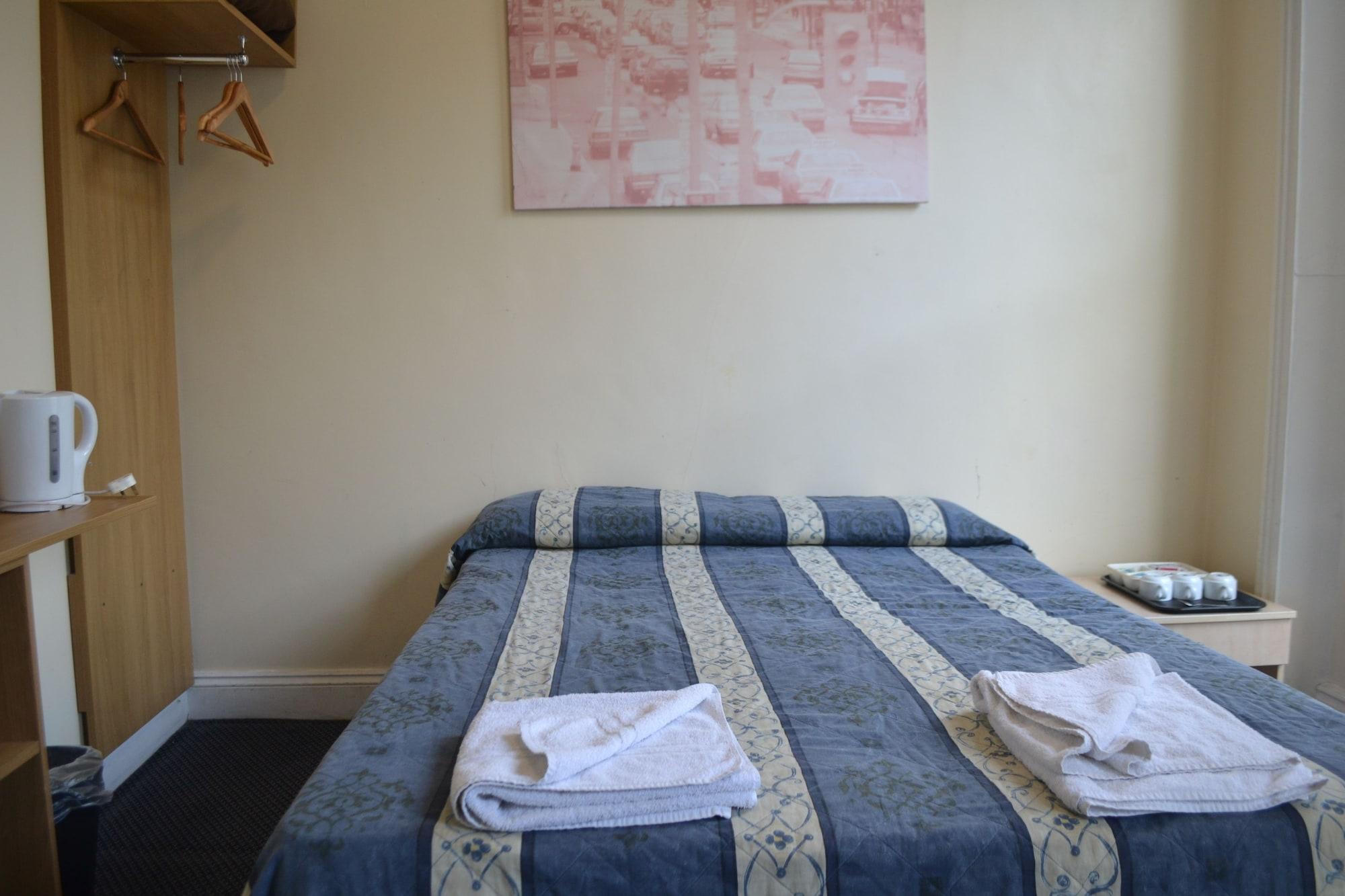 Hotel The House On Warwick 4*