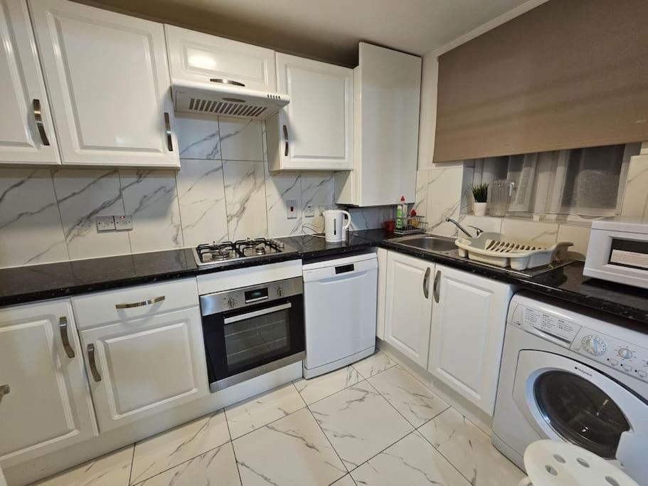 Apartment Lovely Flat Close To Shepherd's Bush London