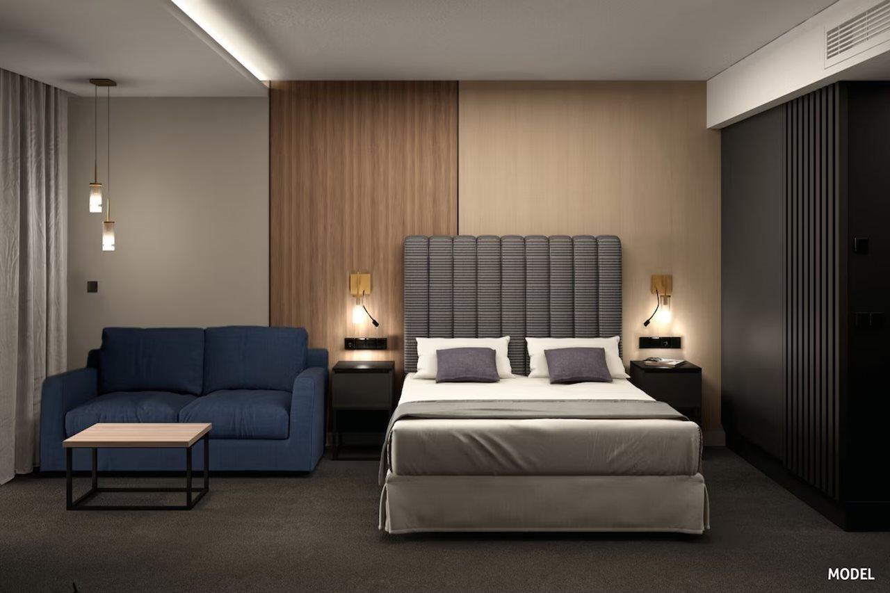 Riu Plaza Victoria Hotel London