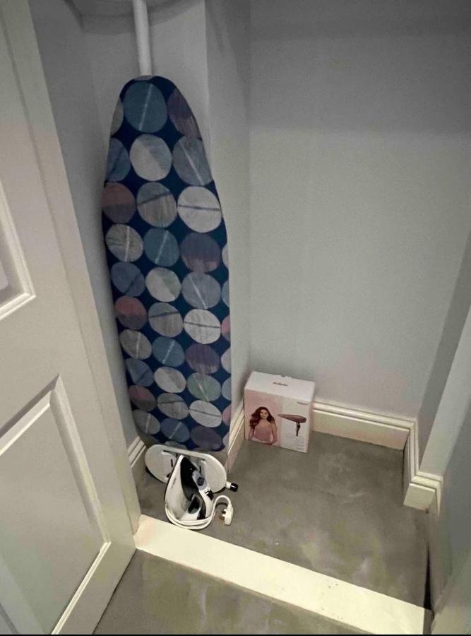 Spacious 2 Bed In The Heart Of Kensington Appartement *