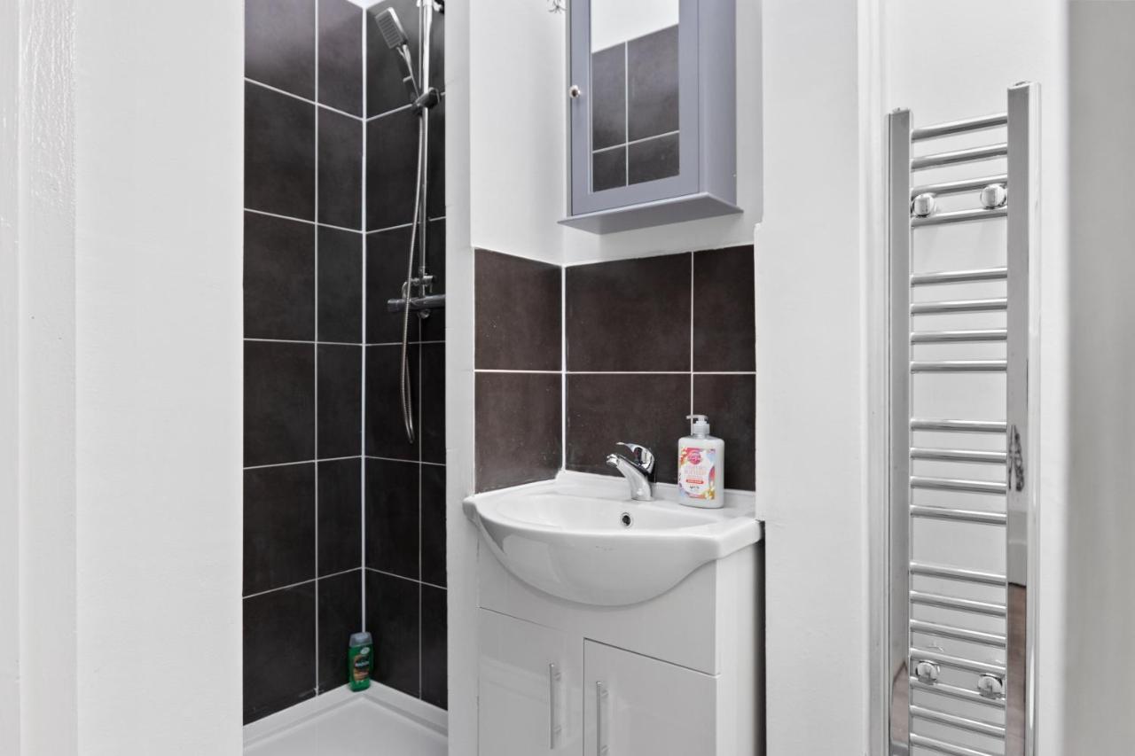 Appartement Fantastic 2bd Barking With Links To The City!