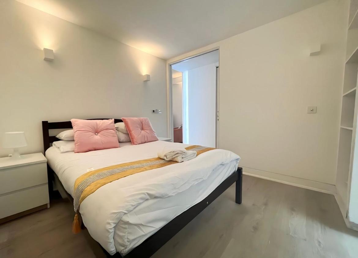 Apartment Hyde Park Two Bed London