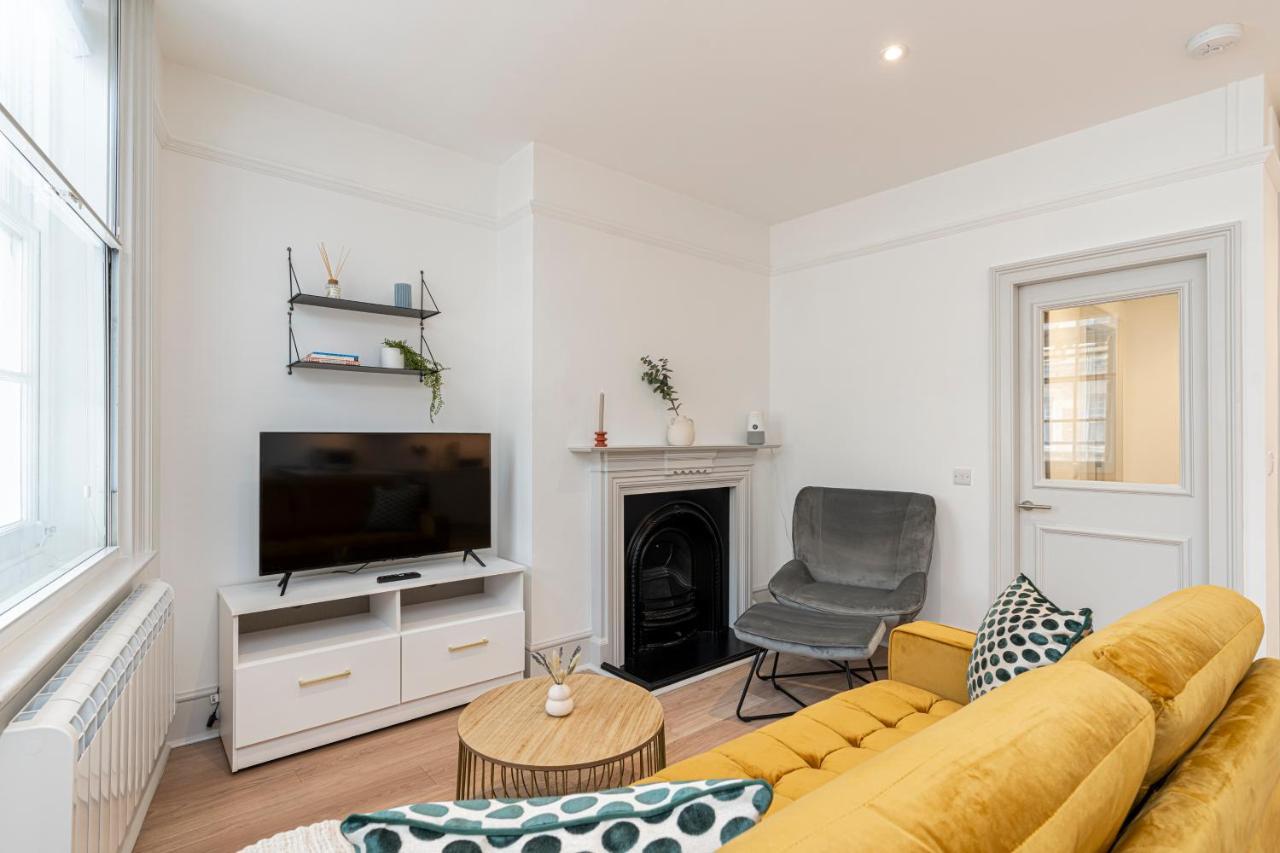 Stylish 1 Bed Flats In Soho, Next To Piccadilly Circus And Trafalgar Square Apartment *