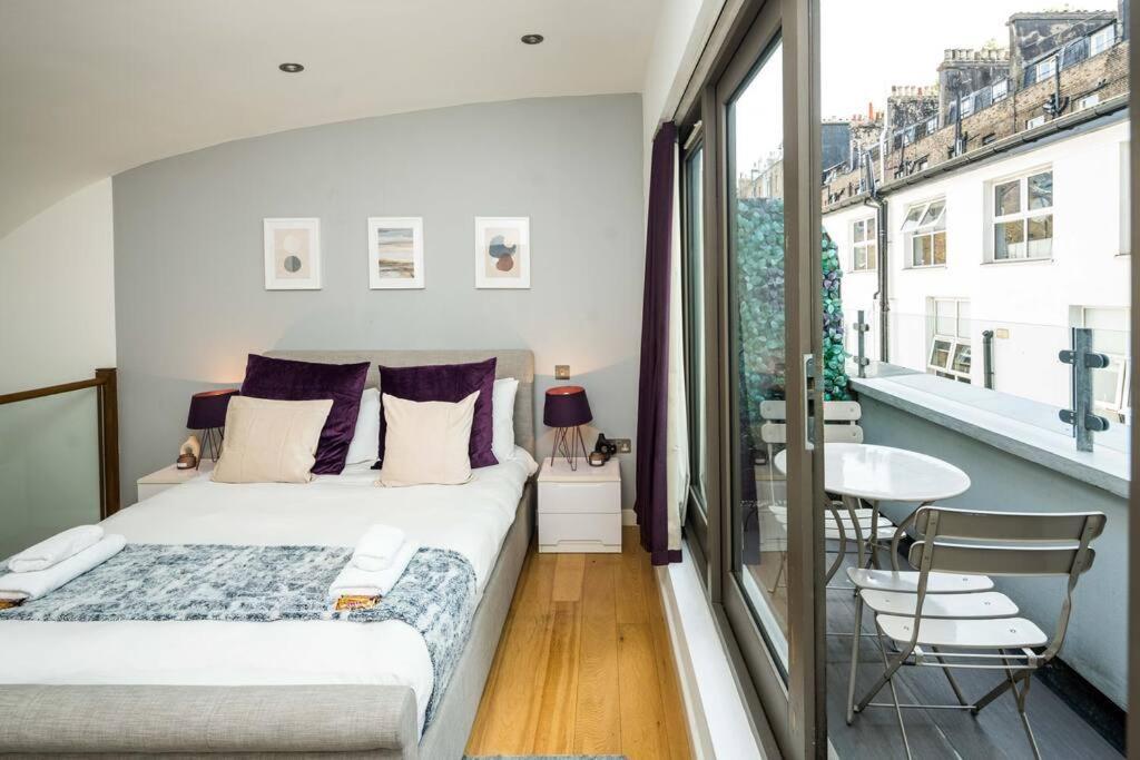 Renovated 2br, 2ba Near Hyde Park 1 Min From Tube * Londen