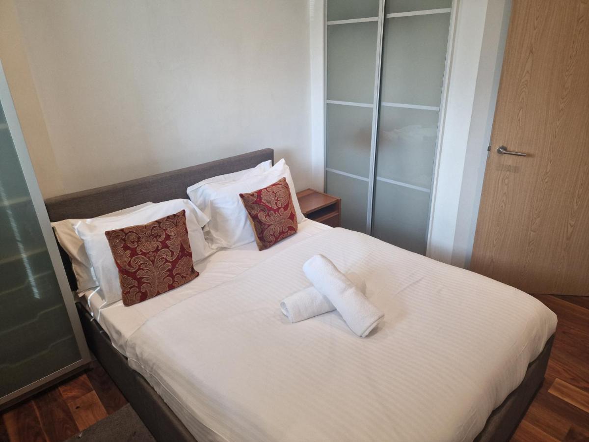 Immaculate 1-bed In Apartment London