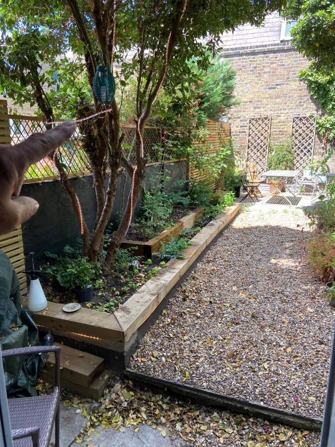 Apartment A Garden Retreat In Kensal *