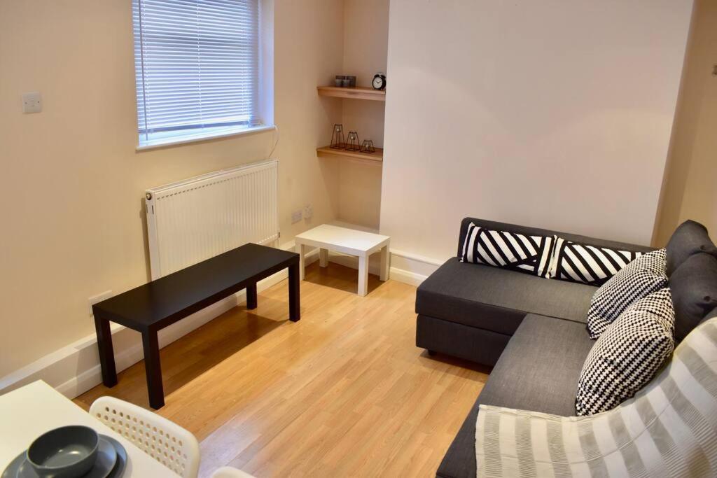 Cosy 1 Bedroom Flat Near The Eye Londres