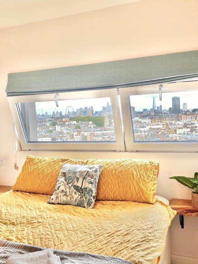 Apartment Skyline View Highest Floor Service London