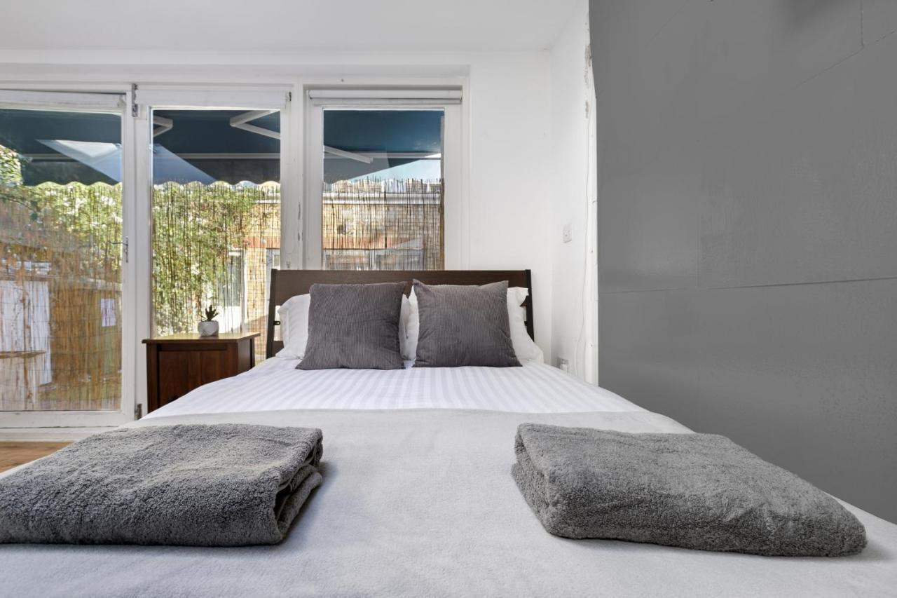 Fabulous Riverside In Putney Londres