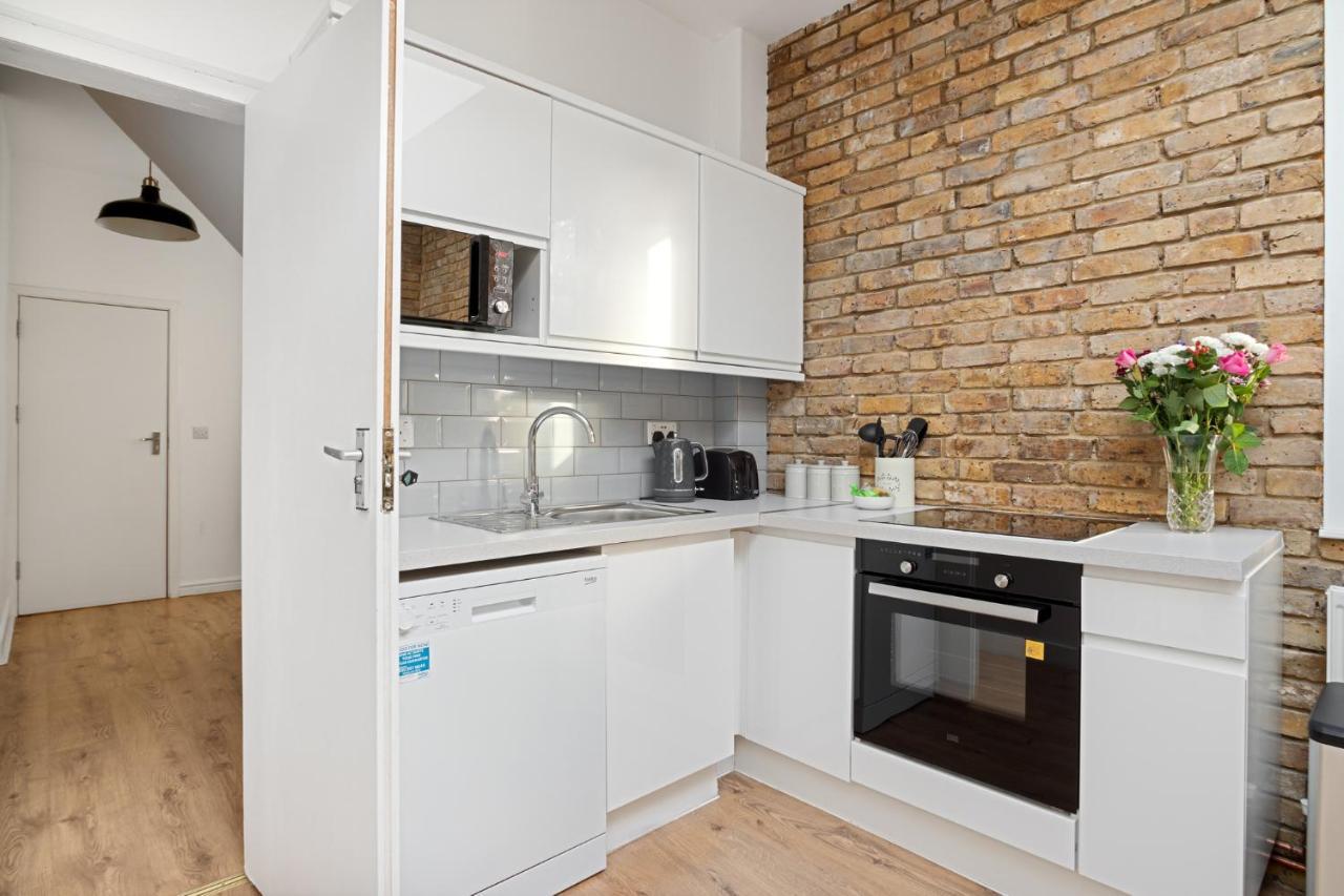 Fabulous Riverside In Putney Londres