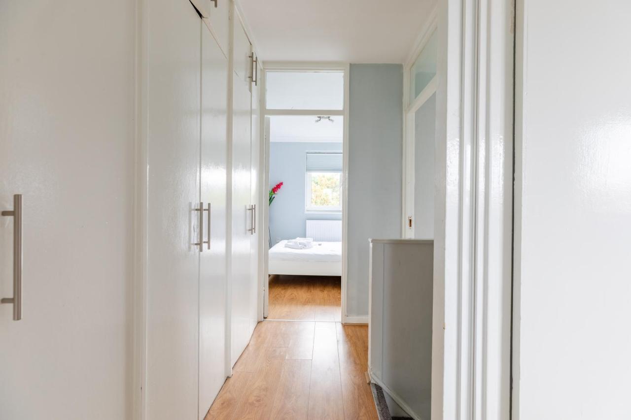 Apartment Cosy 3 Bed Flat Ideal For Trips To London