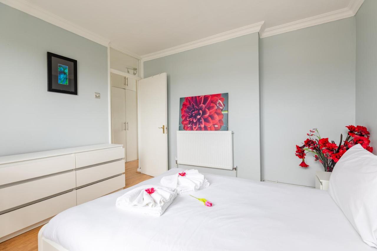 Apartment Cosy 3 Bed Flat Ideal For Trips To London