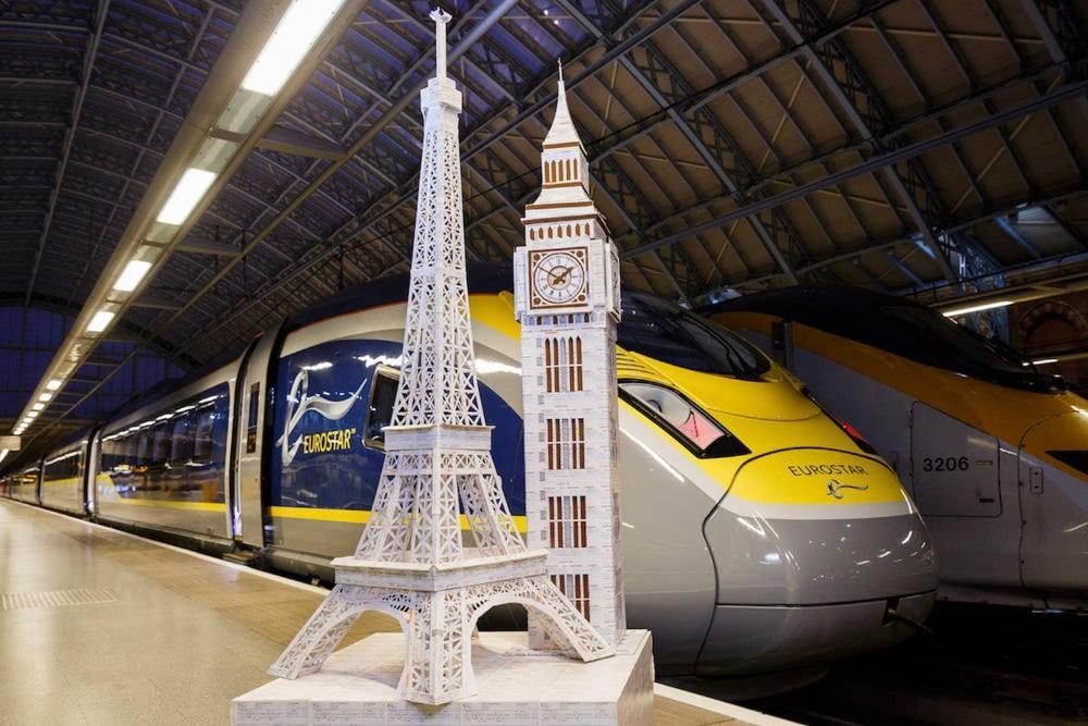 Single - Kings Cross, Female Only,,