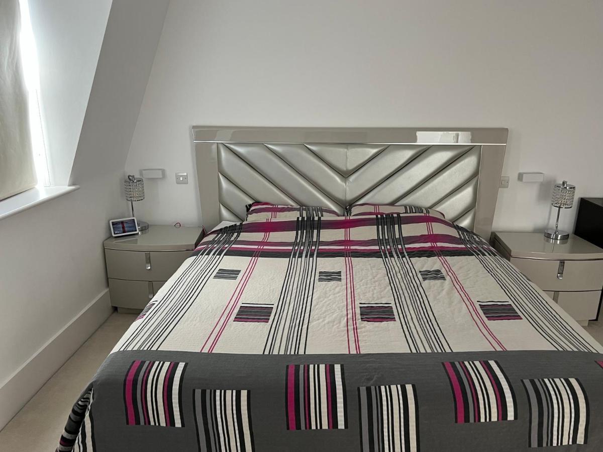 Vakantiehuis 3 Bed/3.5 Bath Gated Mews House W/ Private Garden *