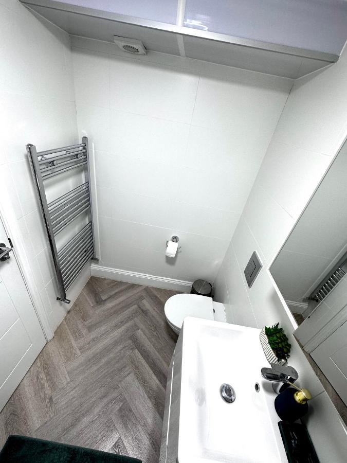 Charming 4 Bedrooms House With Garden In Heart Of Camden * Londen