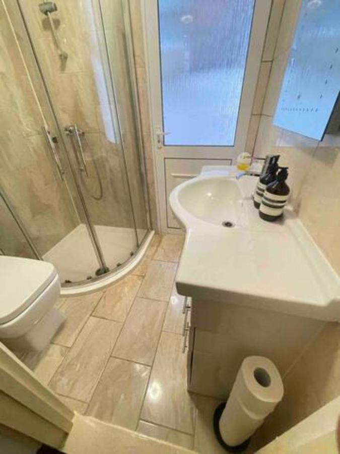 Flat In Fitzrovia- Near Major Attractions!