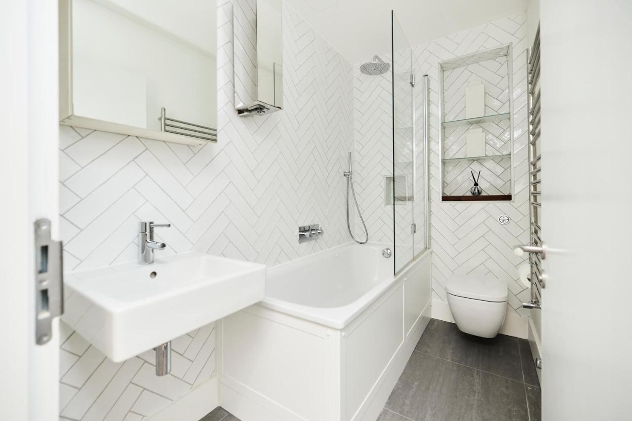 Apartment The Ravenscourt Park Escape - Bright 2bdr Flat *