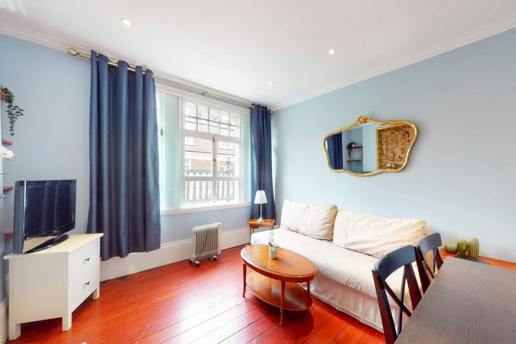 Classic Mayfair 1 Bedroom London
