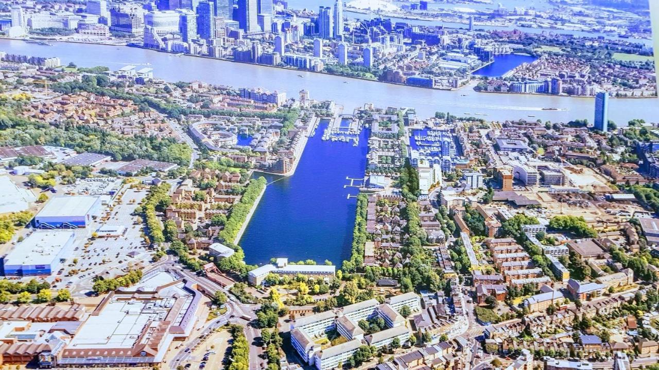Accommodatie bij particulieren Stunning Massive Bedroom +direct Thames River View Londen
