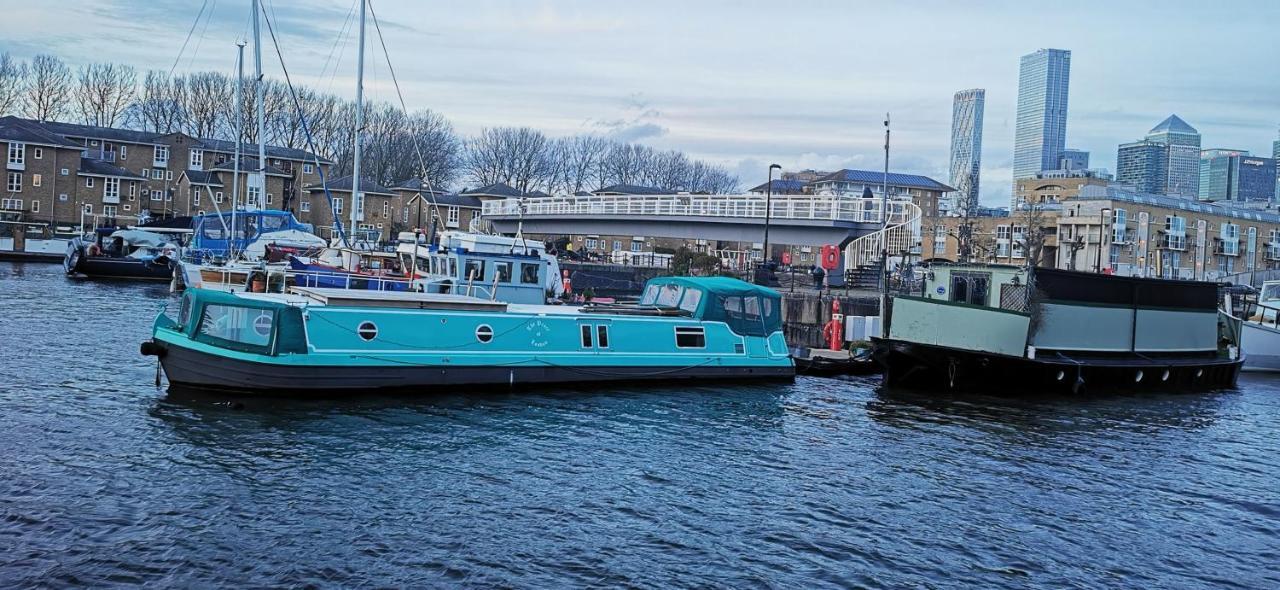 Stunning Massive Bedroom +direct Thames River View Accommodatie bij particulieren Londen