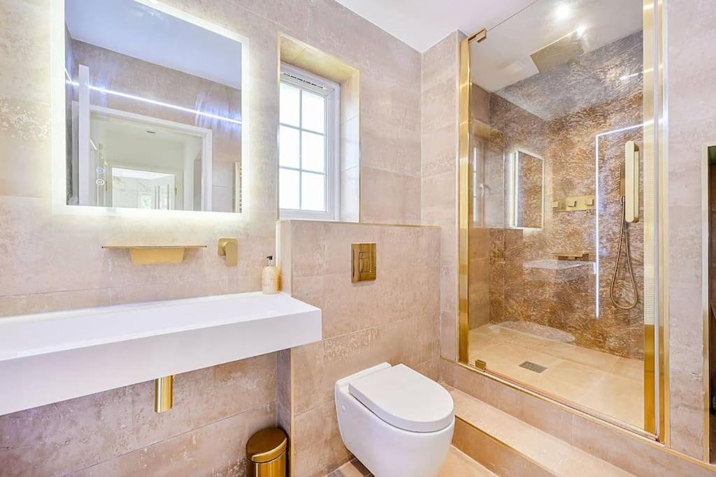 Appartement Premium Private Minutes To Central Londen