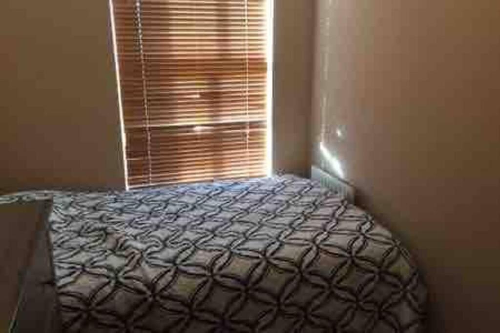 Sw19 2 Bed 2 Bath Private Flat Apartment