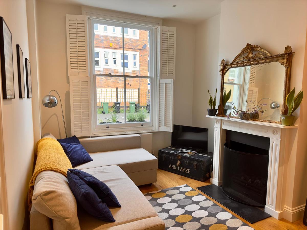 Appartement Pretty Little Mews House Londen