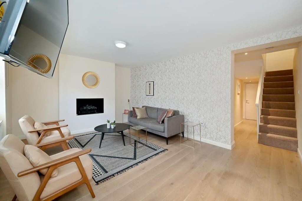 Prime Location: Modern Flat In Chelsea By Landin Apartment London