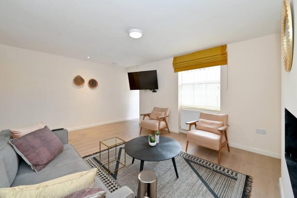 Apartment Prime Location: Modern Flat In Chelsea By Landin *