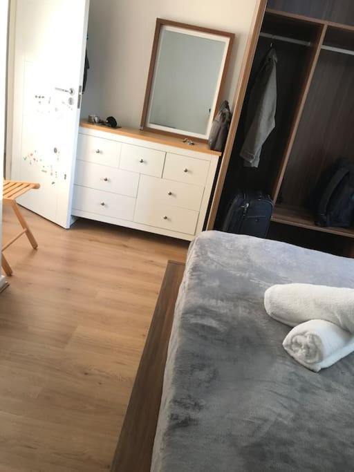 Beautiful Flat In Central Apartment *