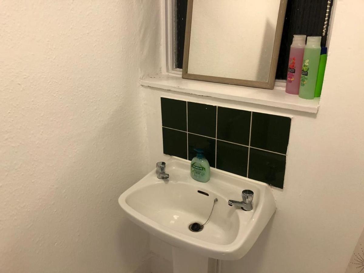 East 2 Bedroom Apartment London