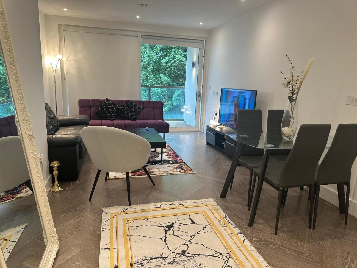Apartment Modern 2 Bedroom Flat Near King's Cross.