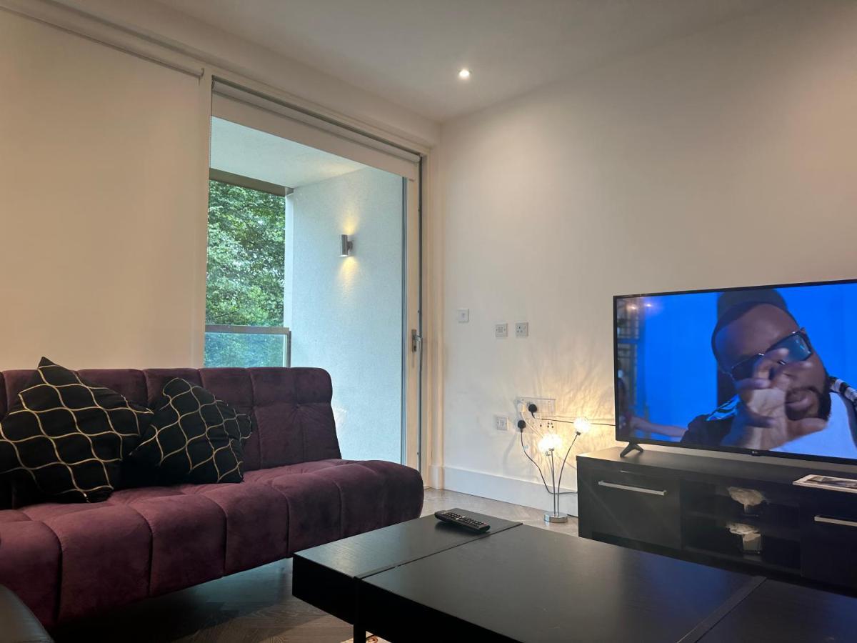 Modern 2 Bedroom Flat Near King's Cross. Apartment *