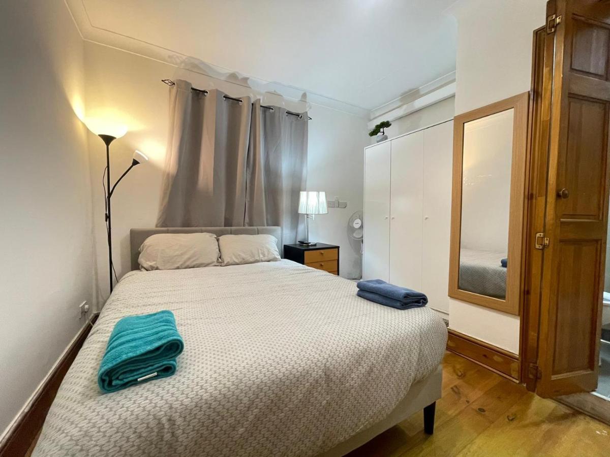 Lovely With En-suite In Stratford London