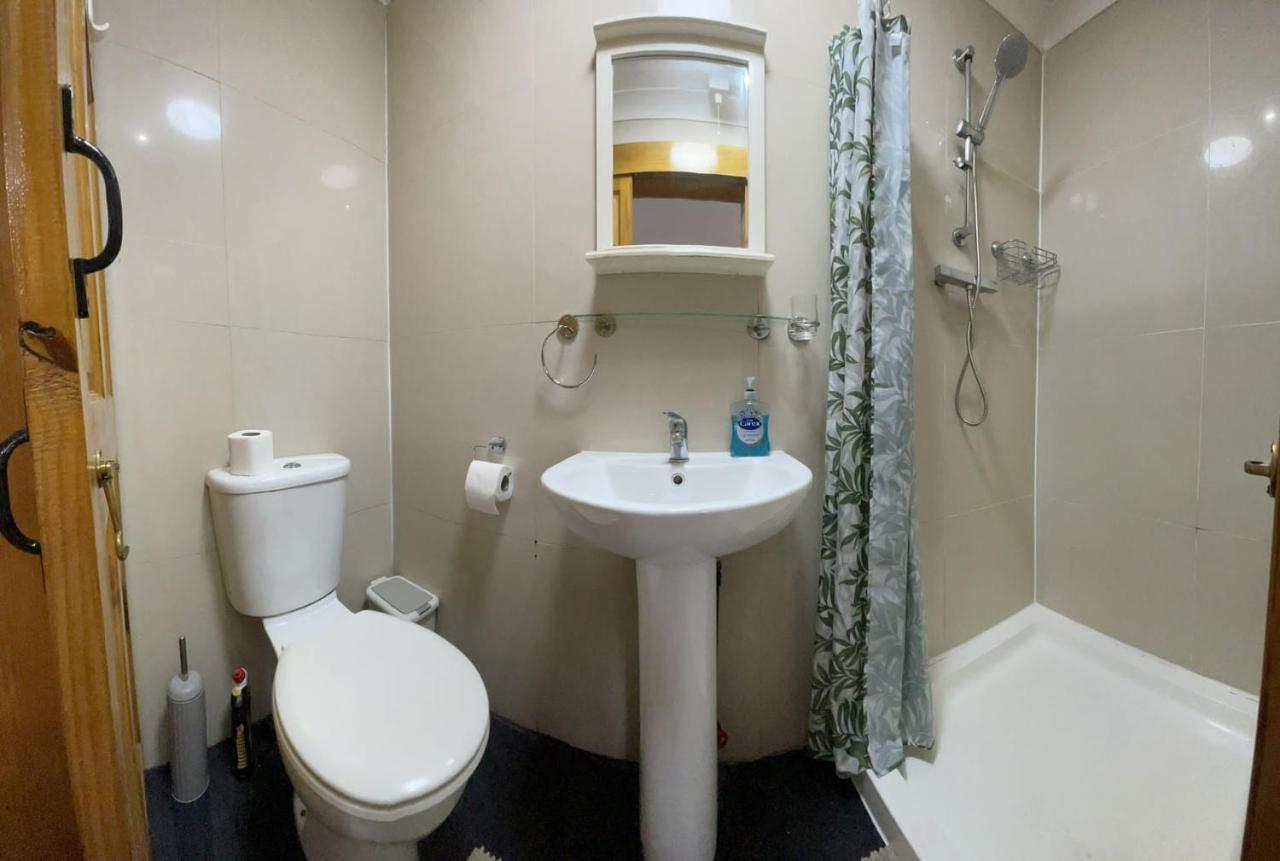 Lovely With En-suite In Stratford * London