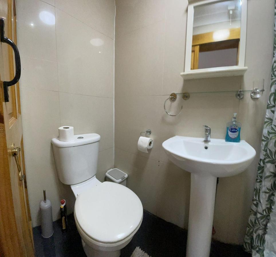 Lovely With En-suite In Stratford *